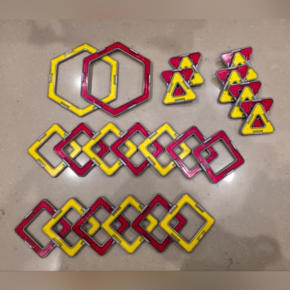 assorted set of 27 magformers magnets